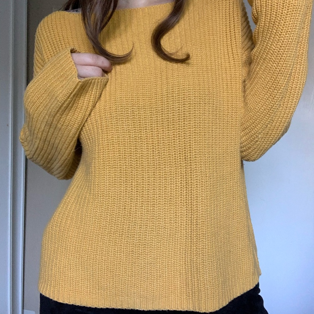 Forever 21 Long Sleeve Knit Sweater